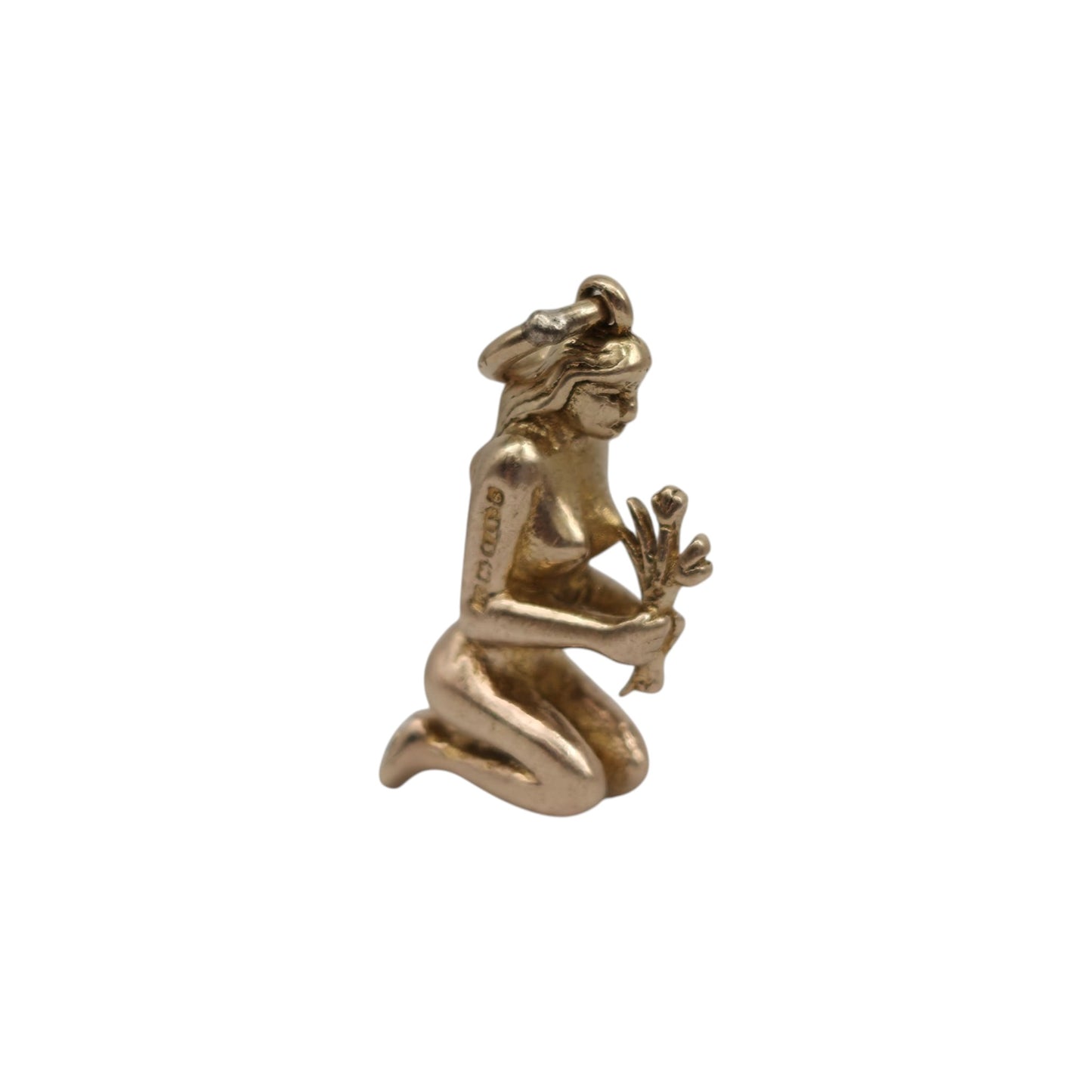 Cast 9ct 375 Yellow Gold Virgo Charm 1955 L 1.6 cm 2.8 g.