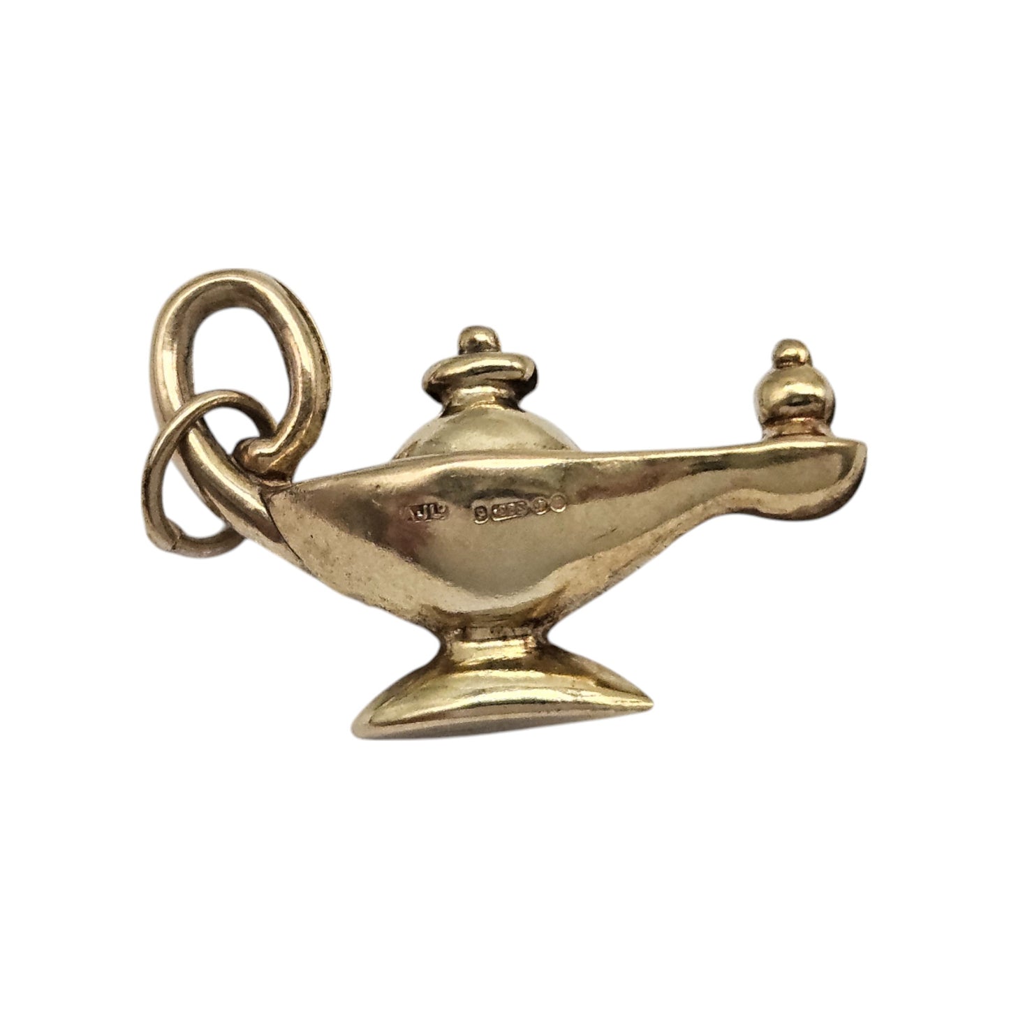 9ct 375 Yellow Gold Aladdin's Genie Lamp Charm 1967 L 2.6 cm 1.5 g.