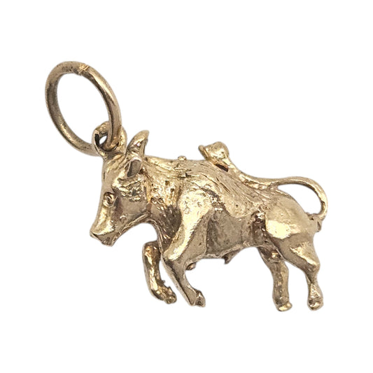 9ct 375 Yellow Gold Bull Charm 1973 L 1.4 cm 2.4 g.