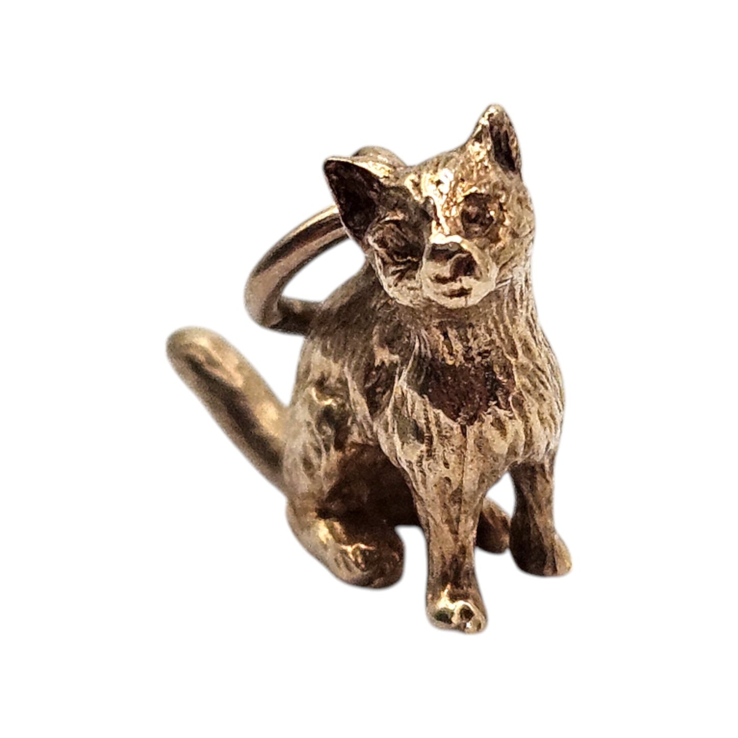 9ct 375 Yellow Gold Seated Cat Charm c.1970 L 1.8 cm 3.4 g.