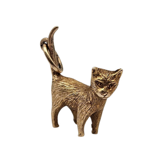 Cast 9ct 375 Yellow Gold Cat Charm 1966 L 2.1 cm 5.2 g.