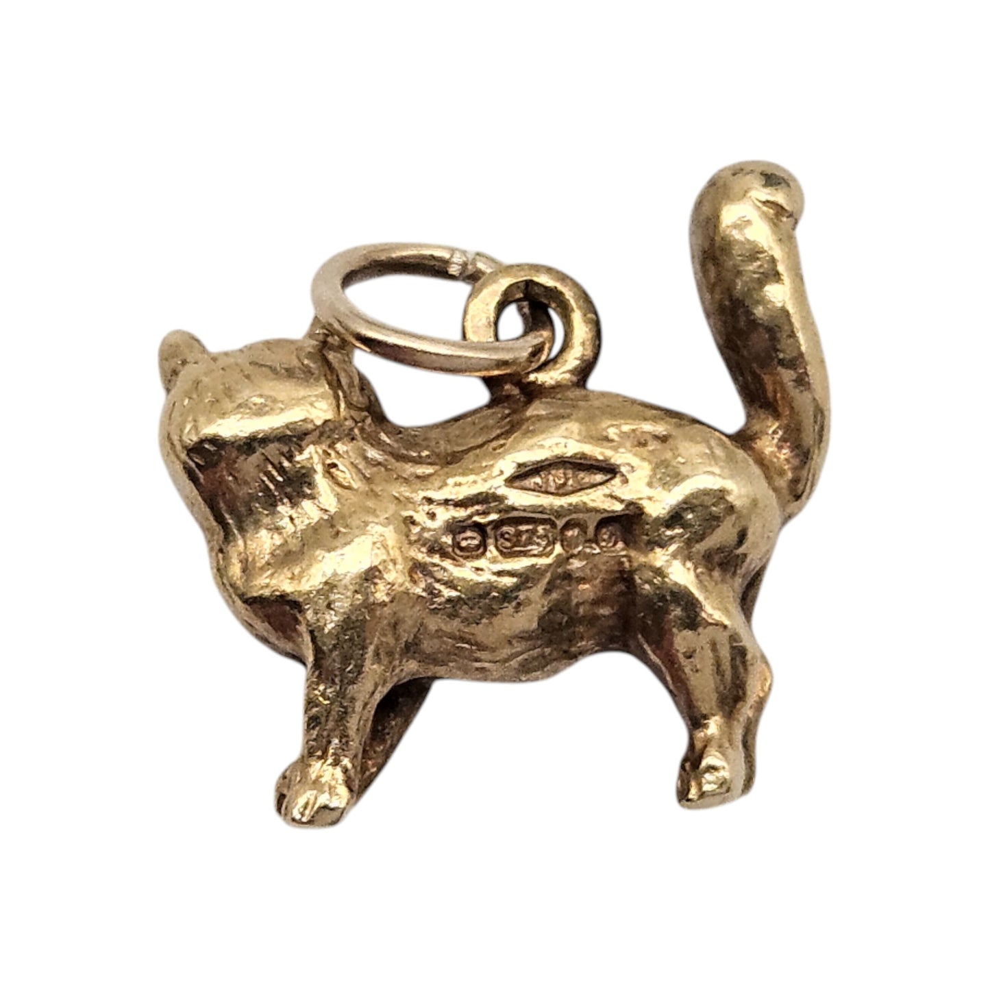 9ct 375 Yellow Gold Cat Charm 1978 L 1.3 cm 3.0 g.