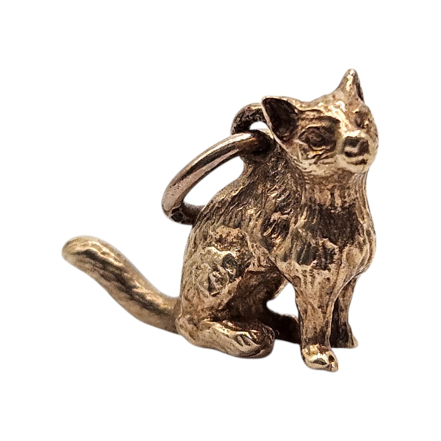 9ct 375 Yellow Gold Seated Cat Charm c.1970 L 1.8 cm 3.4 g.