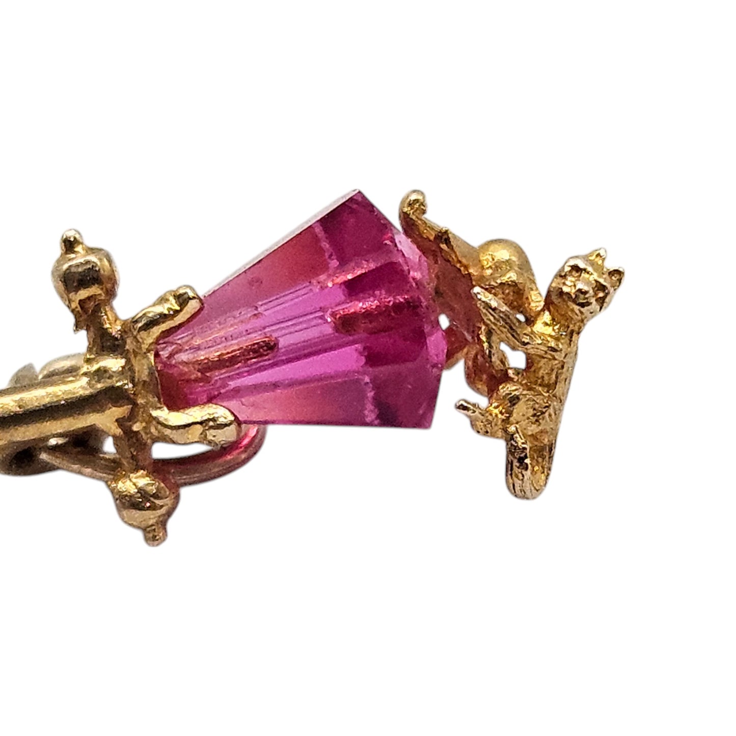 9ct 375 Yellow Gold Dog Chasing a Cat by Lamp Post Charm 1970 L 2.9 cm 2.1 g.