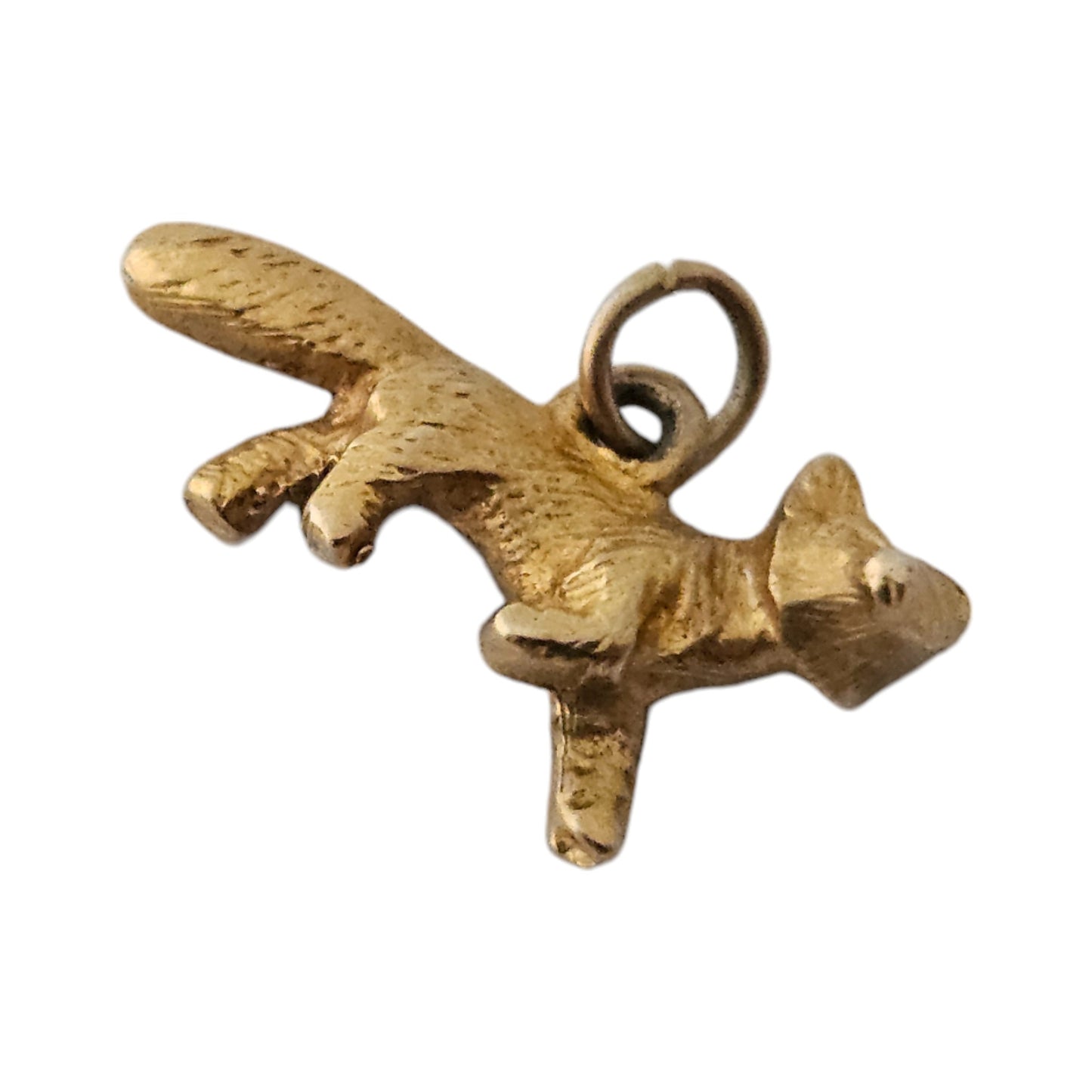 9ct 375 Yellow Gold Fox Charm c.1960's L 1.8 cm 1.9 g.