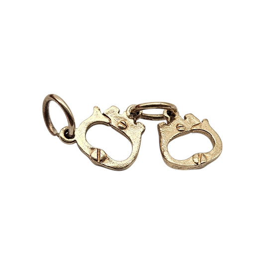 9ct 375 Yellow Gold Handcuffs Charm L 2.4 cm 1.5 g.