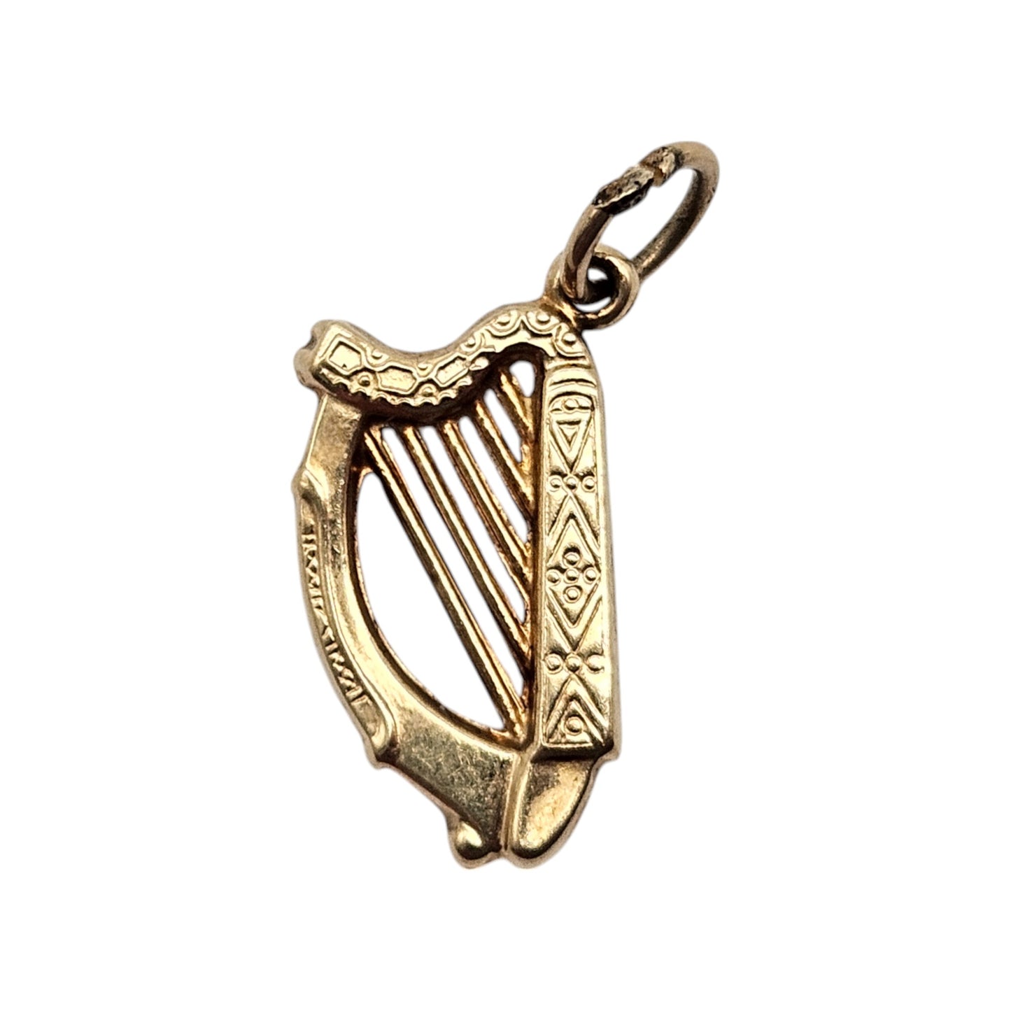 9ct 375 Yellow Gold Harp Charm 1966 L 1.5 cm 0.6 g.