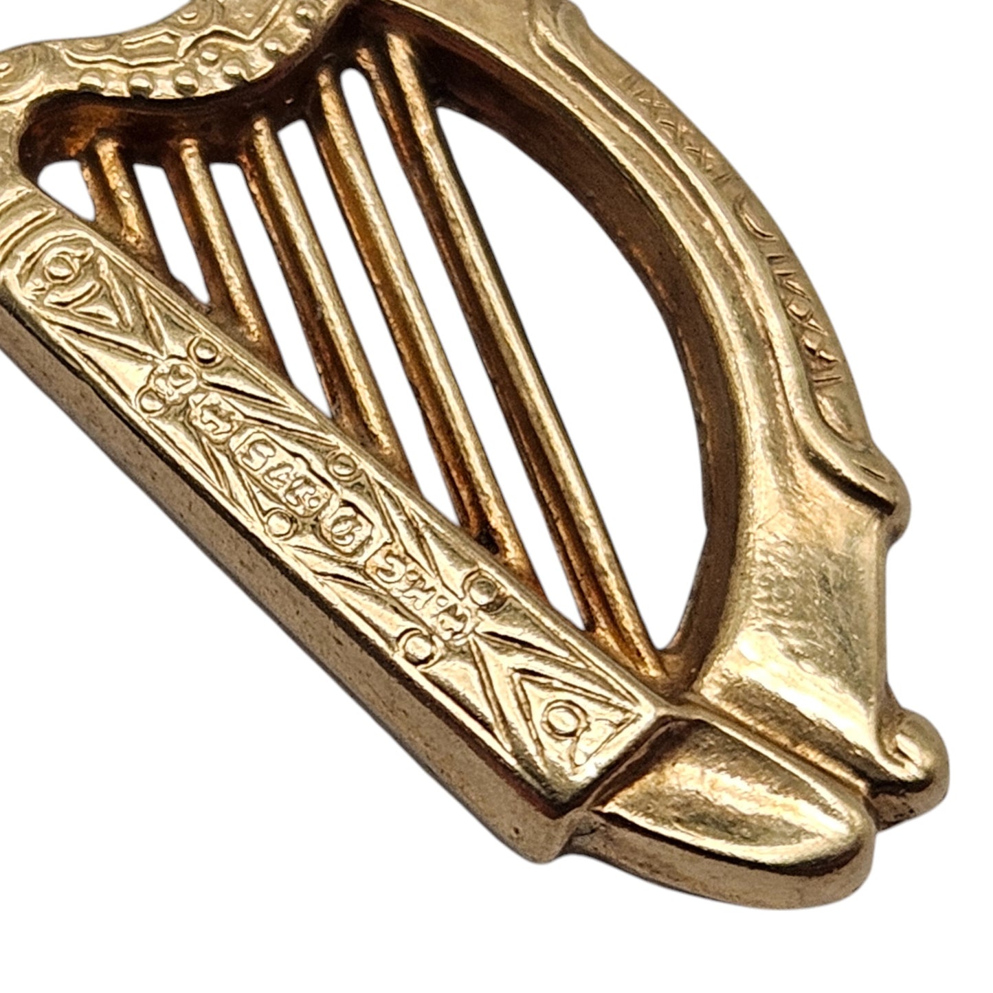 9ct 375 Yellow Gold Harp Charm 1966 L 1.5 cm 0.6 g.