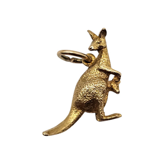9ct Yellow Gold Kangaroo & Joey Charm c.1960's L 1.7 cm 2.7 g.