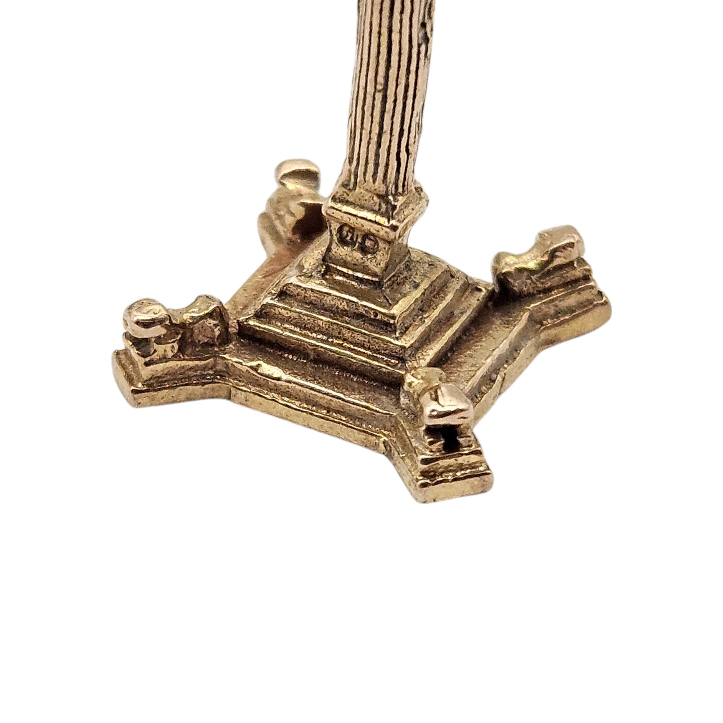 9ct 375 Yellow Gold Nelson's Column Charm 1964 L 2.8 cm 2.7 g.