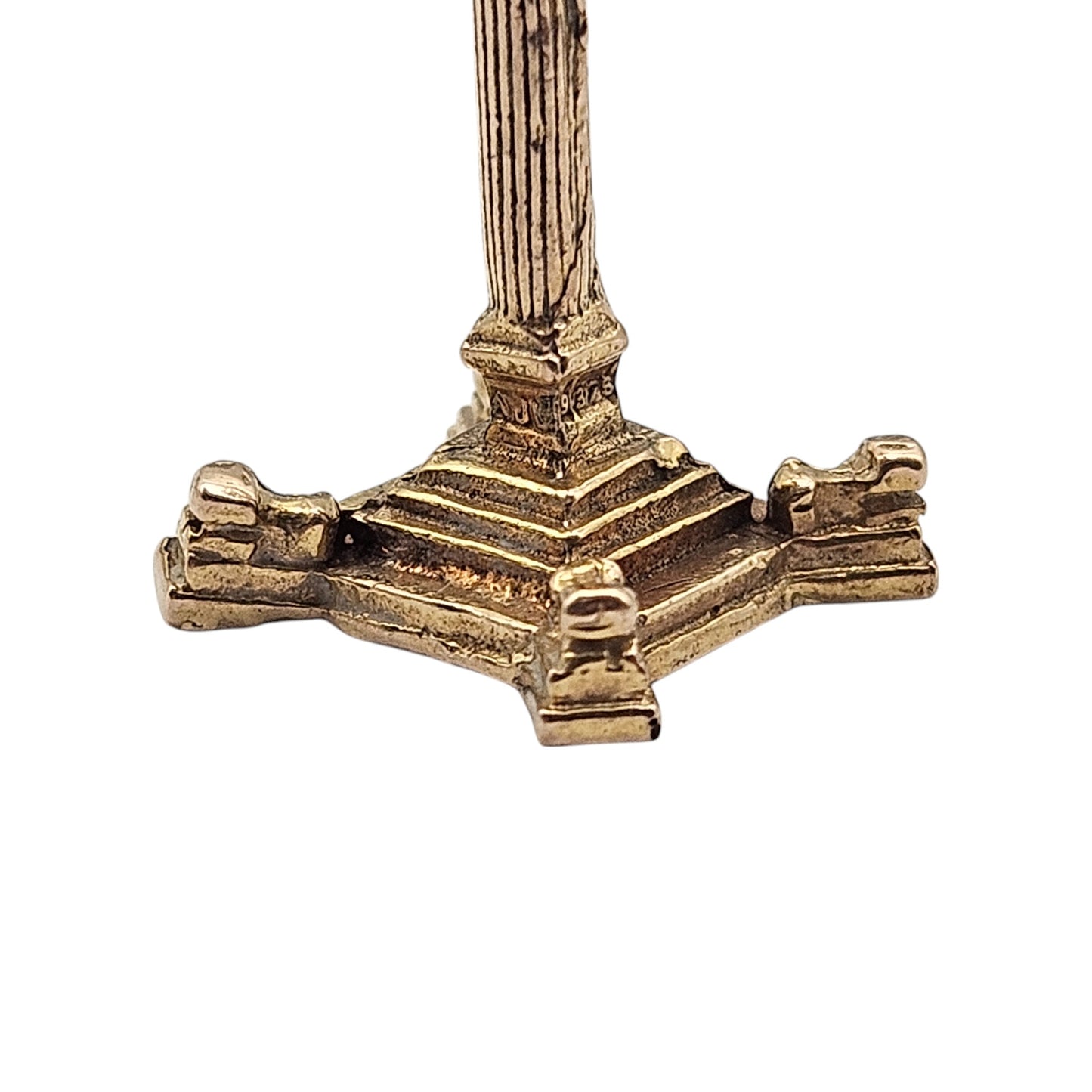 9ct 375 Yellow Gold Nelson's Column Charm 1964 L 2.8 cm 2.7 g.
