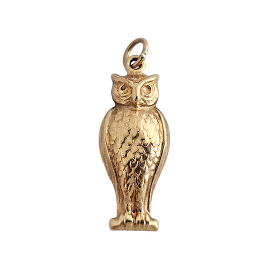 9ct 375 Yellow Gold Owl Charm 1979 L 2.1 cm 0.9 g.