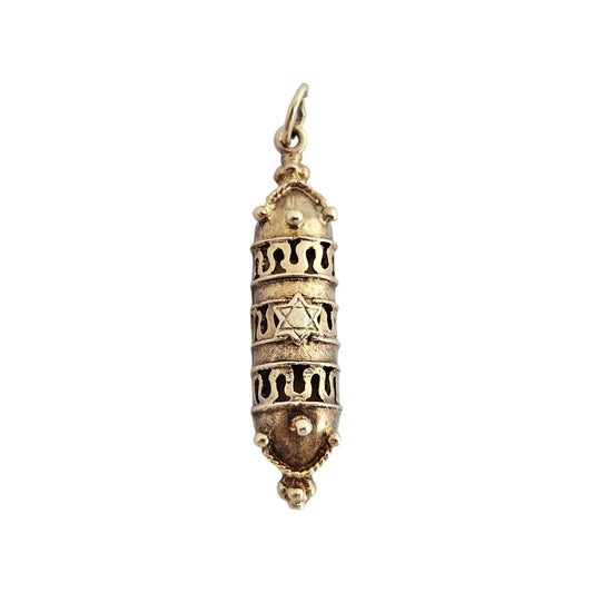 9ct 375 Yellow Gold Scroll Holder Charm 1963 L 2.8 cm 2.2 g