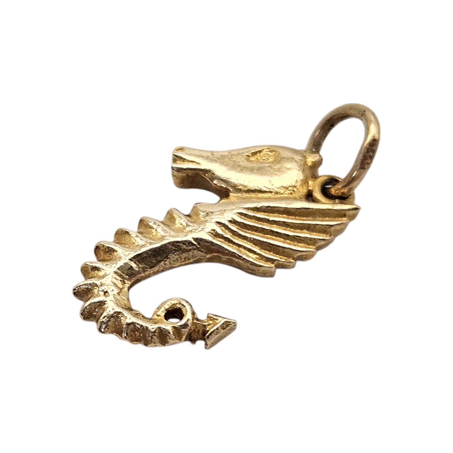 9ct 375 Yellow Gold Seahorse Charm 1965 L 1.6 cm 1.5 g.