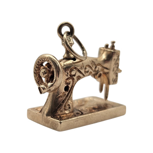 9ct 375 Yellow Gold Articulated Sewing Machine Charm 1971 5.5 g