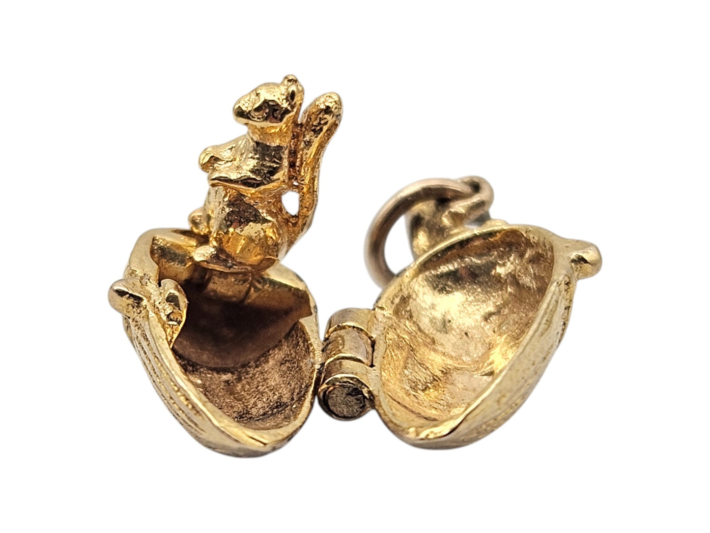 Rare 9ct 375 Yellow Gold Squirrel Inside Acorn Opening Charm 1960 L 1.6 cm 2.3 g.