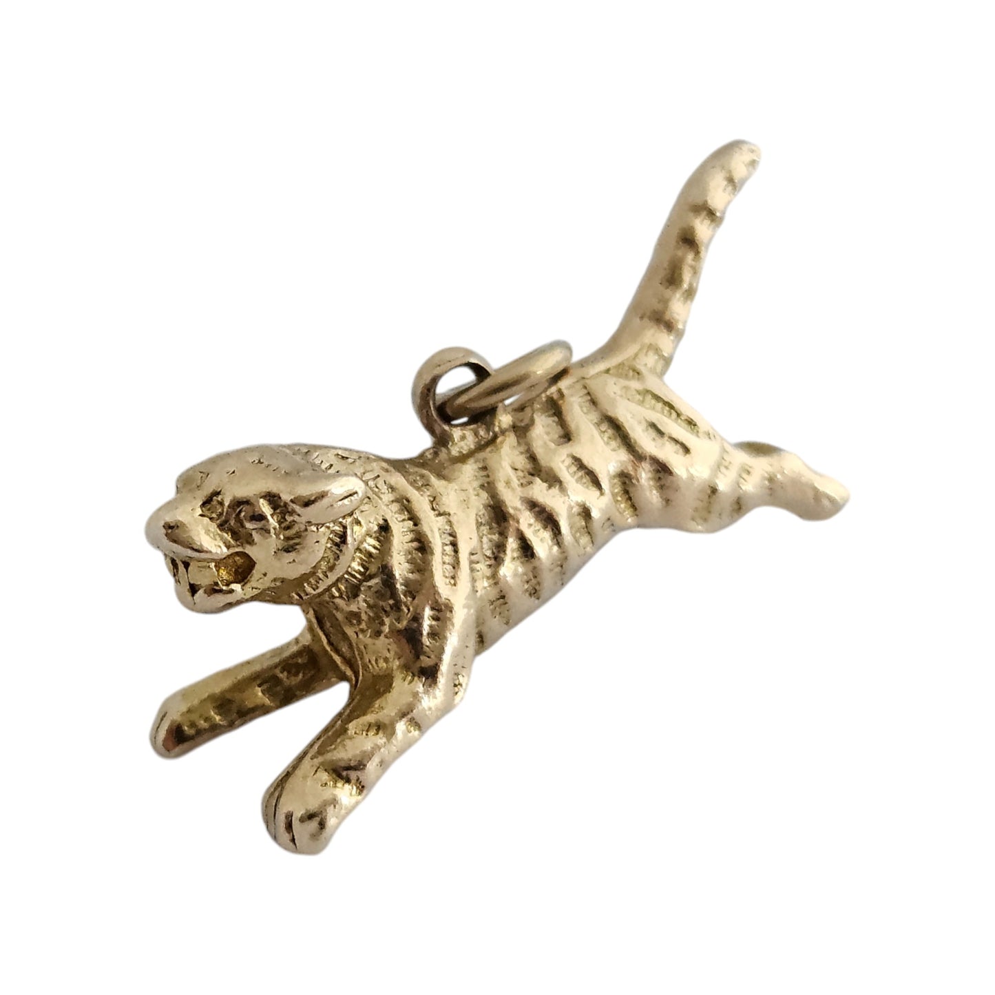 9ct 375 Yellow Gold Tiger Charm 1960 L 2.4 cm 4.7 g.