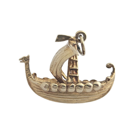 9ct 375 Yellow Gold Viking Longboat Charm 1966 L 2.3 cm 3.7 g.