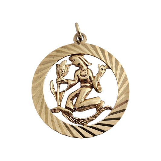 9ct 375 Yellow Gold Virgo Horoscope Charm or Pendant 1964 Dia 2.4 cm 2.4 g.