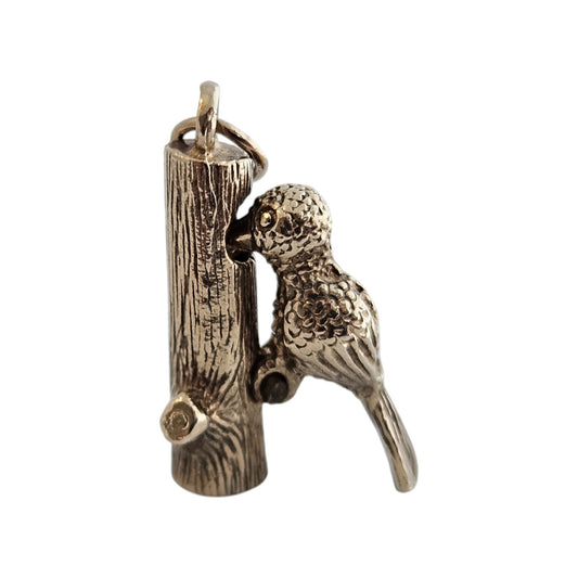 9ct 375 Yellow Gold Woodpecker Articulated Charm 1972 L 1.7 cm 3.0 g.